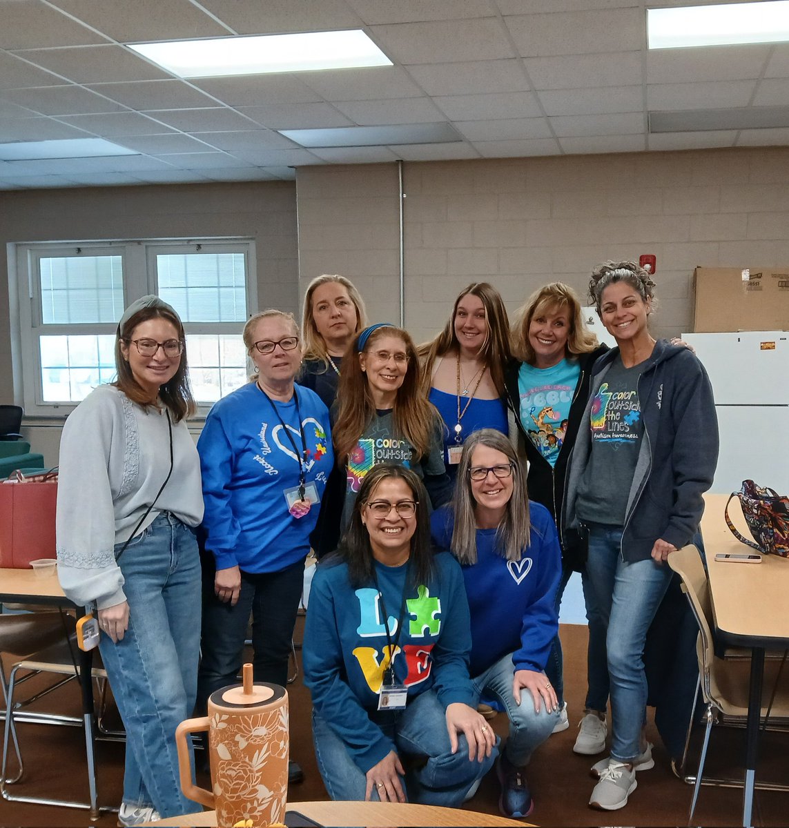 Brenda (@brencassarino) on Twitter photo #AutismAwarenessDay ππ§© #GoDolphins π¬ <a href="/OAPrincipal/">Susan DAlessandro</a> <a href="/JLoweNJ/">Jennifer Lowe</a> <a href="/Director_Oxy/">William Wilkinson</a> <a href="/StaffordTwpEd/">Stafford Schools</a> #AutismAwarenessDay ππ§© #GoDolphins π¬ <a href="/OAPrincipal/">Susan DAlessandro</a> <a href="/JLoweNJ/">Jennifer Lowe</a> <a href="/Director_Oxy/">William Wilkinson</a> <a href="/StaffordTwpEd/">Stafford Schools</a>