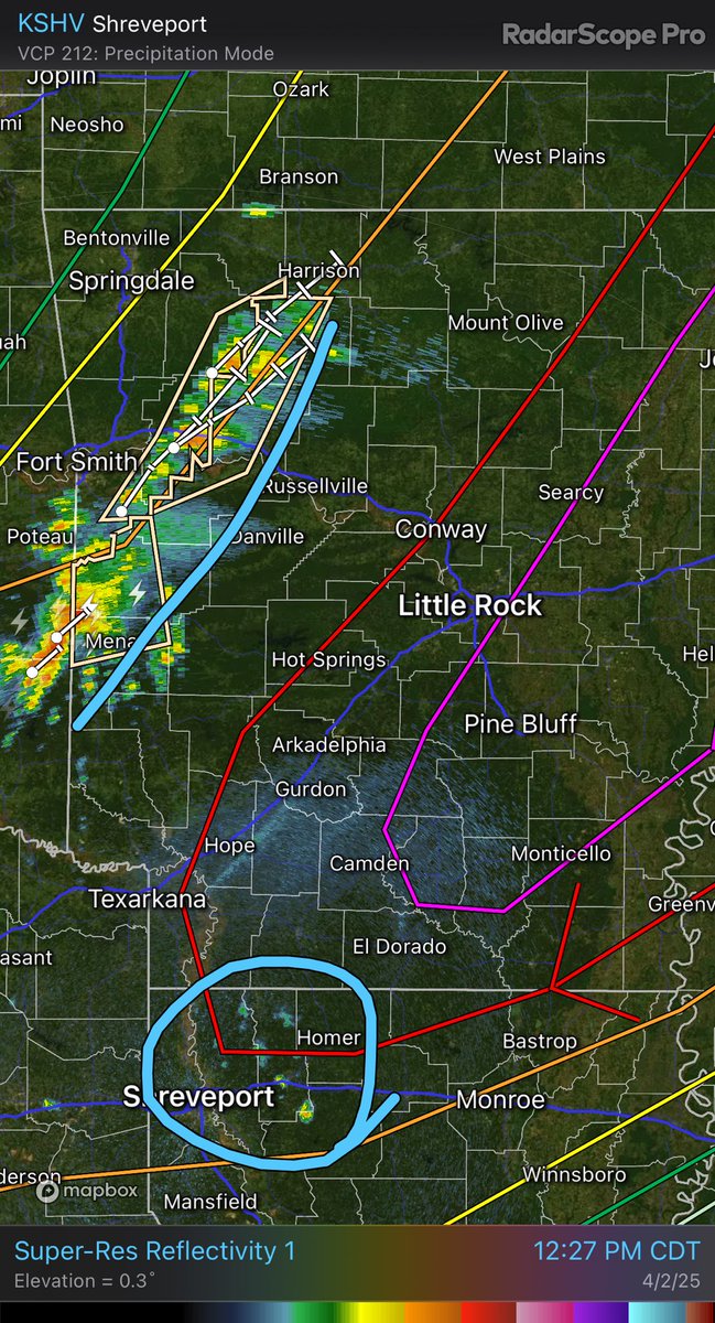 _TwistedNature's tweet image. Sitting a bit east of Lonoke, AR watching two zones of activity. New potential development in NW LA and ongoing activity in western AR. #arwx