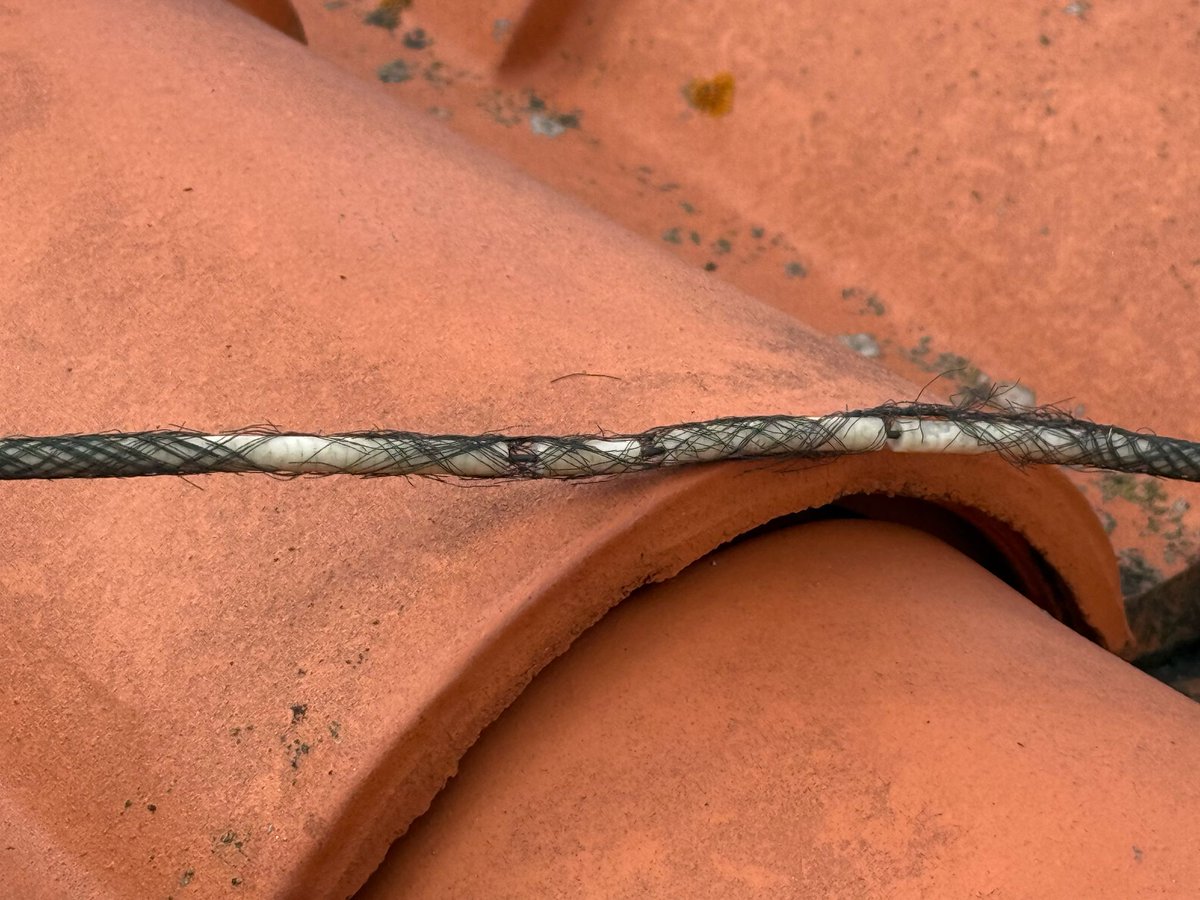 Seguimos poniendo al día instalaciones de televisión 📺