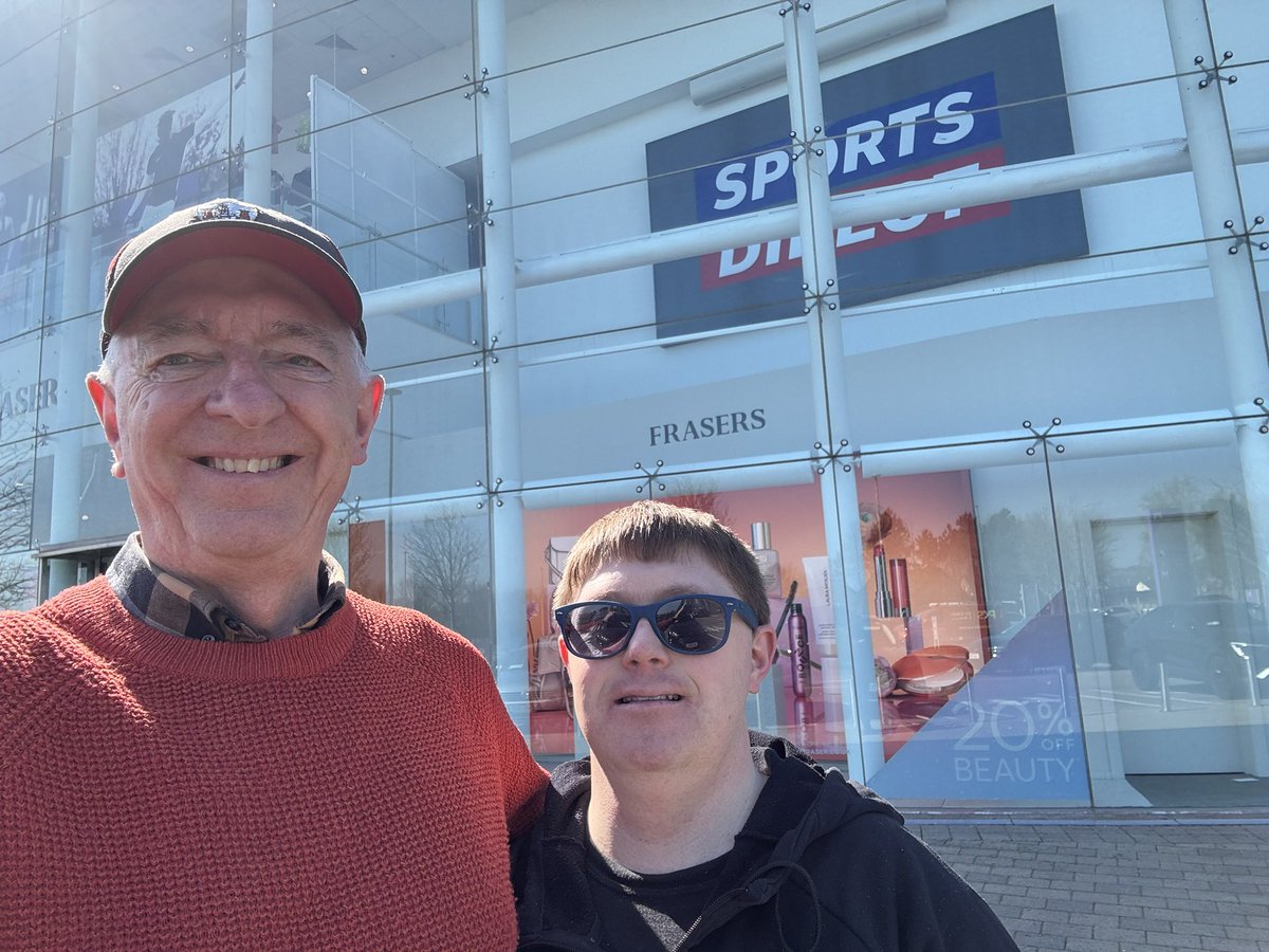 DanJCB001's tweet photo. Day 92 of #100DaysOfWalking. Lovely walks in #Mahon and #Douglas on a lovely sunny Spring day 🏃🏼🌞🥶🌺🍀@NTBreakfast @NewstalkFM @davidahorgan @CorkHealthyCity #NewsTalkFM #SportsDirectIreland #Frasiers #JPMG #CSPCA #Cork https://t.co/aWiokauVSx