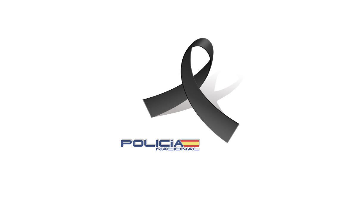 policia's tweet photo. Nuestro más sentido pésame para la familia, amigos y compañeros de los dos bomberos pertenecientes a @alcorconbombero que han fallecido hoy durante una intervención en un #IncendioAlcorcon 

Esperamos una pronta recuperación para sus compañeros que han resultado heridos https://t.co/QqcTjreRuj