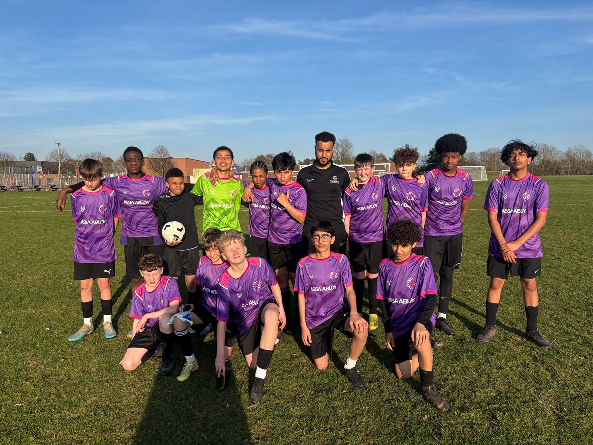 Thank you to <a href="/ASSAABLOYOpenUK/">ASSAABLOY Open UK&IE</a> for sponsoring our <a href="/AldersleyHighSc/">AldersleyHighSchool</a> Football Kits 🫡💫

#AldersleySport #APE #AlwaysPursuingExecellence