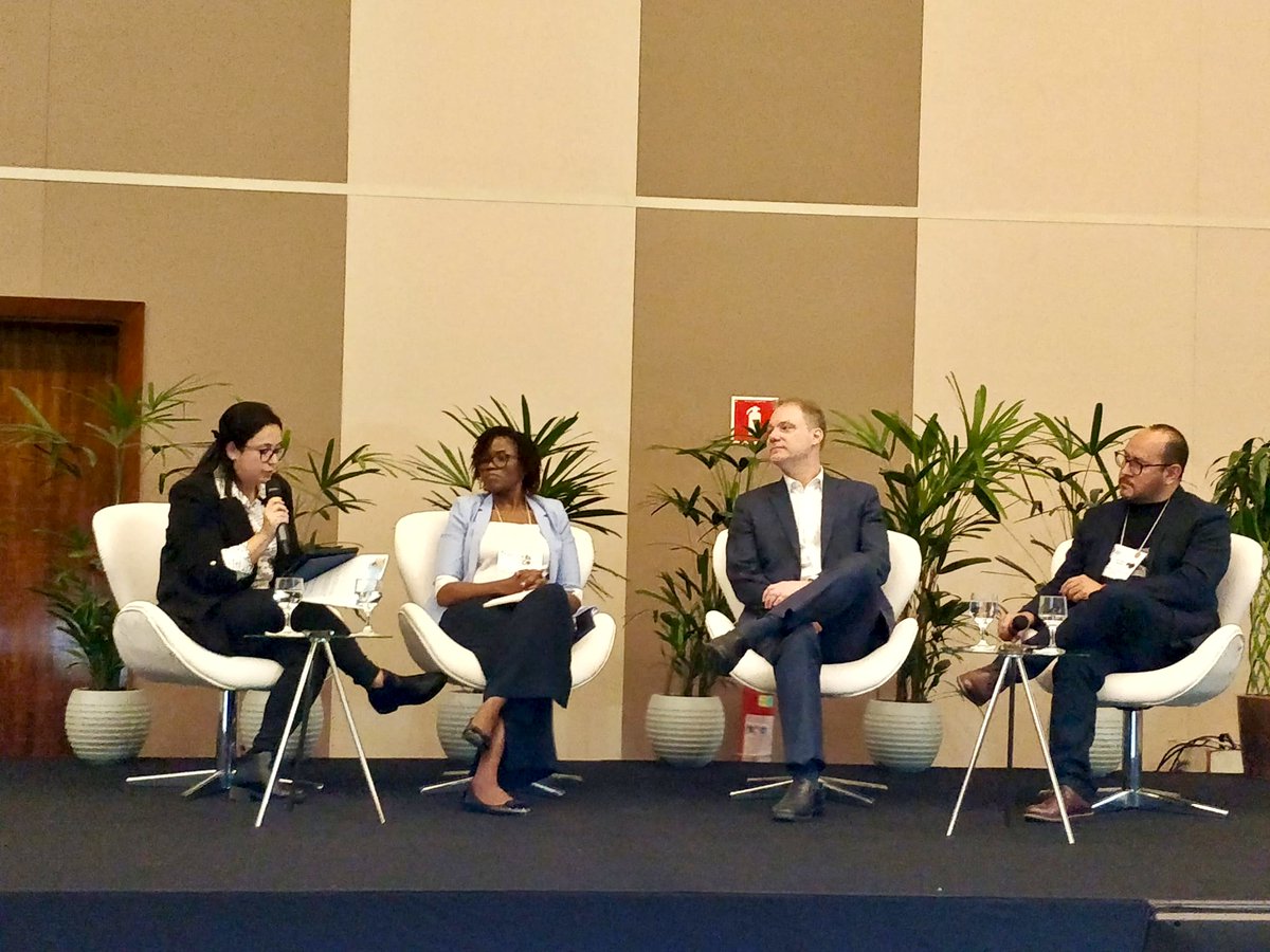 🌱 Last month, CEC was at #Climate &amp; #CleanAir <a href="/CCACoalition/">Climate & Clean Air Coalition</a> Conference in 🇧🇷

🌎 Now We Can: Supercharging Action on Super #Pollutants &amp; #AirPollution on the Road to #COP30

📸 <a href="/OrlandoCabrera4/">Orlando Cabrera</a> &amp; Marina Silva 🇧🇷 Min. of the Environment <a href="/mmeioambiente/">Ministério do Meio Ambiente e Mudança do Clima</a>
