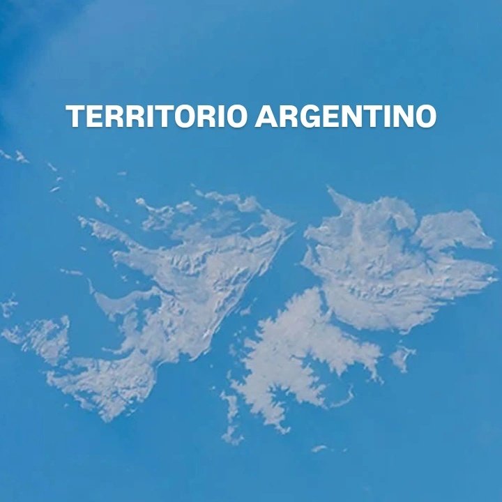 revolhumana's tweet image. No son "isleños", son colonos usurpadores de territorio argentino, y no hay nada que preguntarles

MALVINAS ARGENTINAS
