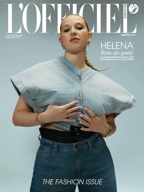 NewsTVReal's tweet photo. Héléna pose pour le magazine "L'officiel Belgique" depuis qu'elle a été révélée à la #StarAcademy, l’artiste belge impose son univers d'une brillante façon. ©LauraLacourt https://t.co/I3k9F6hvuR