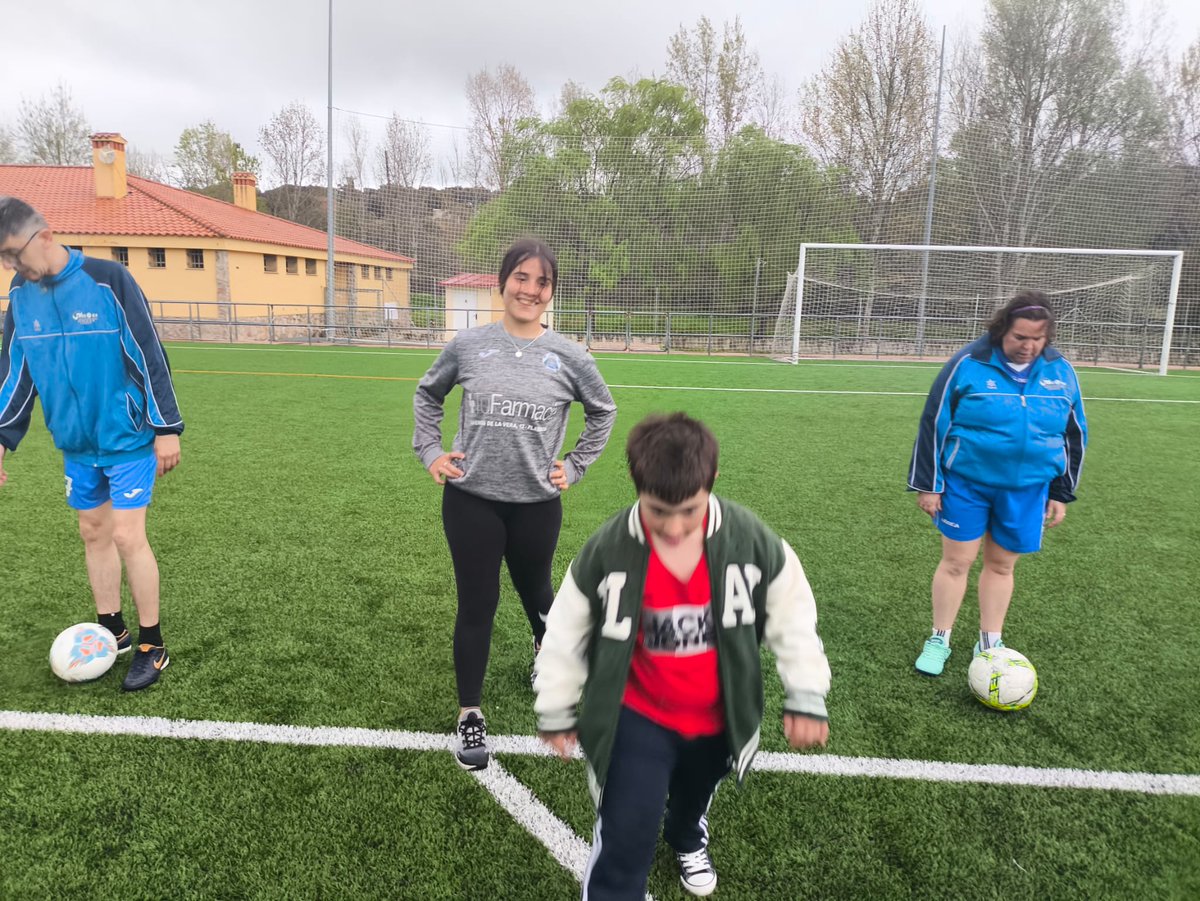 I+DXT

Empieza algo en Plasencia que no te podrás perder....
Hoy ha comenzado a rodar un balón muy inclusivo, pronto os contaremos más de este proyecto de la <a href="/FedExFutbol/">Fexfutbol</a> y la <a href="/Junta_Ex/">Junta de Extremadura</a>
Solo diremos que estamos encantados!