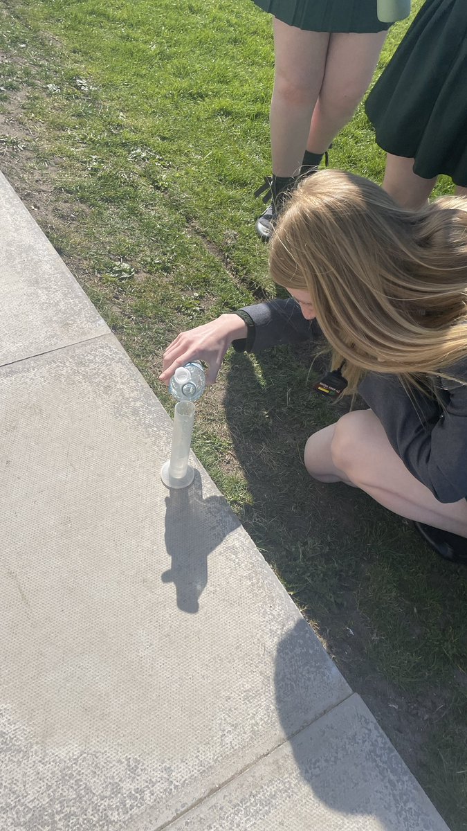 What a beautiful day for a spot on on-site #fieldwork ☀️

YR10 investigating infiltration rates across various surfaces - a perfect opportunity to make 🔗 with our recent Rivers &amp; river management topic #geographyteacher