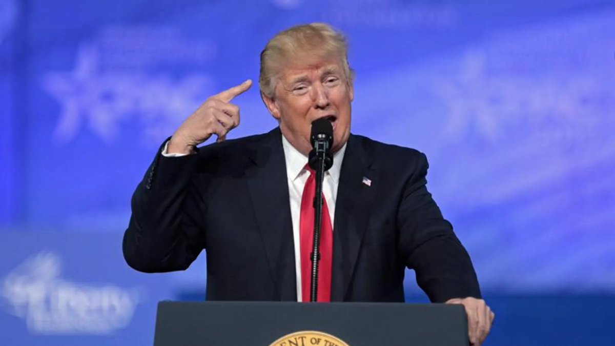 TheTribune2020's tweet photo. THE 👺💩’Mad king': Trump baffles observers by suggesting he'll tariff illegal drugs https://t.co/AZjCiA1S59... SERIOUSLY 😵💫⁉️ #TrumpLostHisMind #Trumpisnotwell #Crazy https://t.co/UwFhEG2Ksw