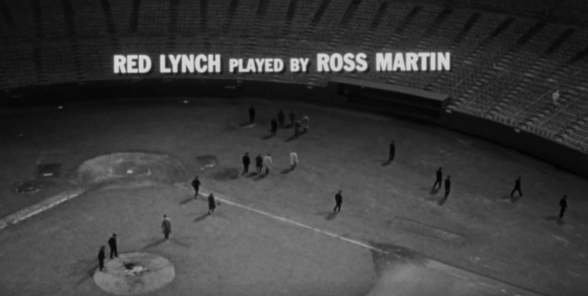 jaxbra's tweet photo. I love the end credit for Ross Martin they had so the audience didn't immediately know who was playing the character.
#TCMParty #ExperimentinTerror though I don't know why I bother with the hashtag anymore https://t.co/Wt0QS0WWQX