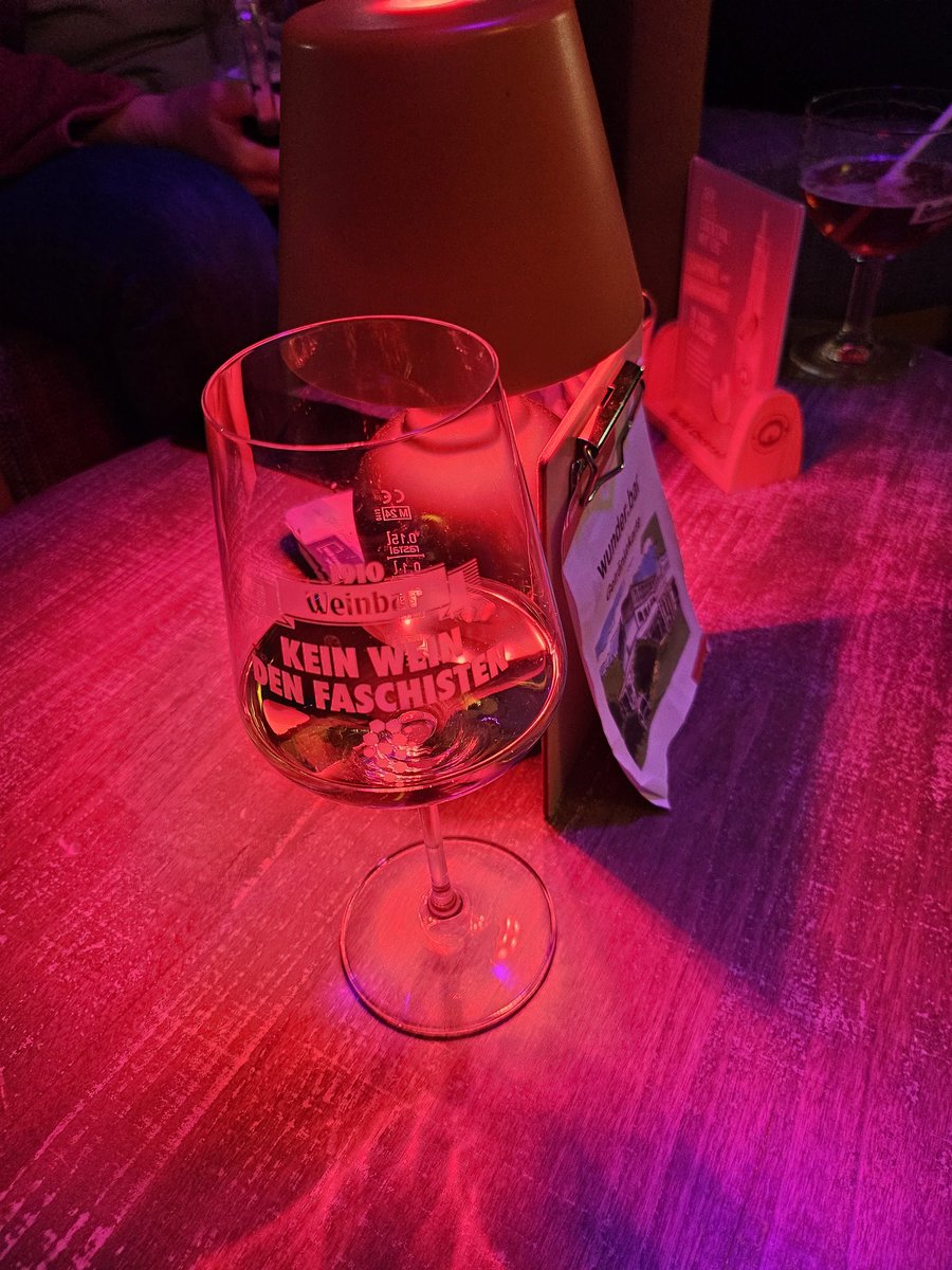 Klico (@connykling) on Twitter photo 