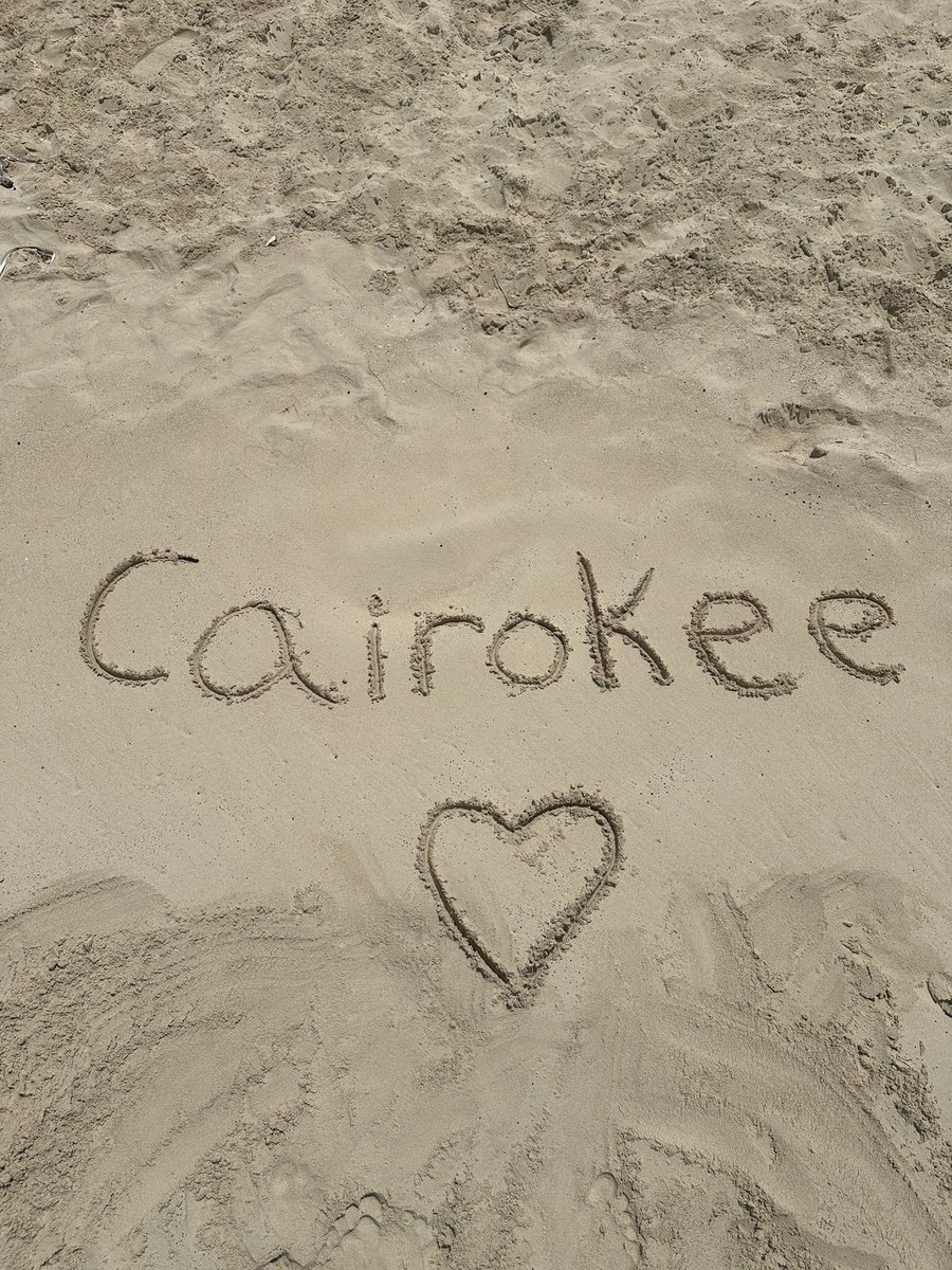 cairokeefann's tweet photo. Was and will forever be my favorite. 🖤🎧
@AmirEid @CairoKee @Tamerhashem00 @_Hawary @shereefmostafa @adamelalfy_ https://t.co/I8Cktk3TUx