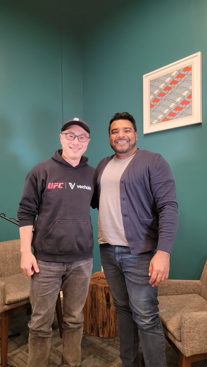 Just wrapped up an interview with <a href="/sunshinelu24/">Sunny LU @VeChain</a>, CEO of <a href="/vechainofficial/">VeChain</a>, at <a href="/Station3NYC/">Station3 - Crypto Hub NYC</a>.

#vechain $vet #vet