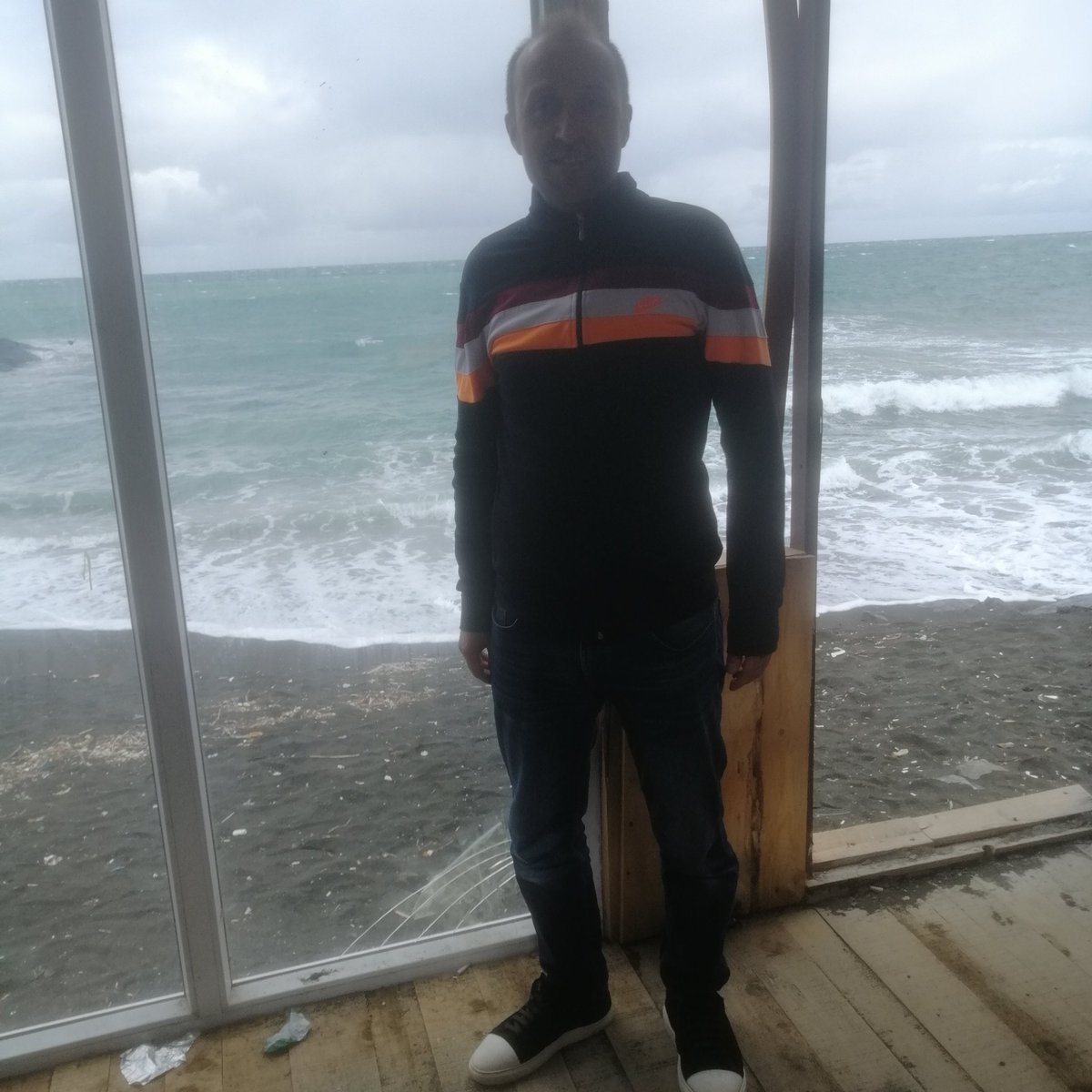 AdemSafak16's tweet photo. #YeniProfilResmi https://t.co/YXz3ZN7Dhi