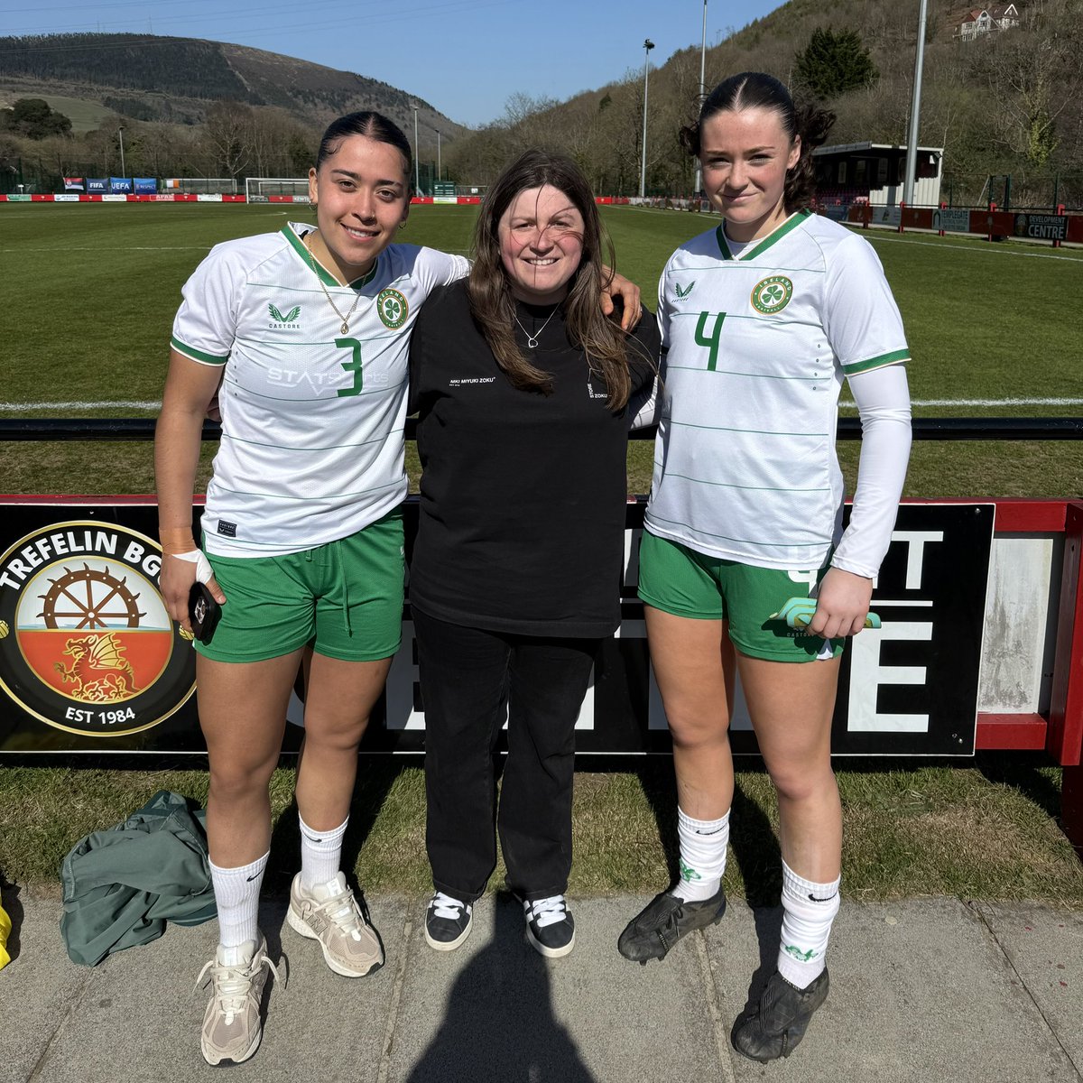 Freya Clothier tweet media