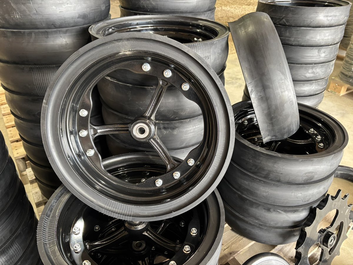back40sales's tweet photo. Now 2 year Warranty and price beat guarantee.  
We are confident in our spoke gauge wheel quality so why not double the warranty. 
If you can find a better posted price on an equivalent wheel we will beat it! https://t.co/TeEdEU75Wg