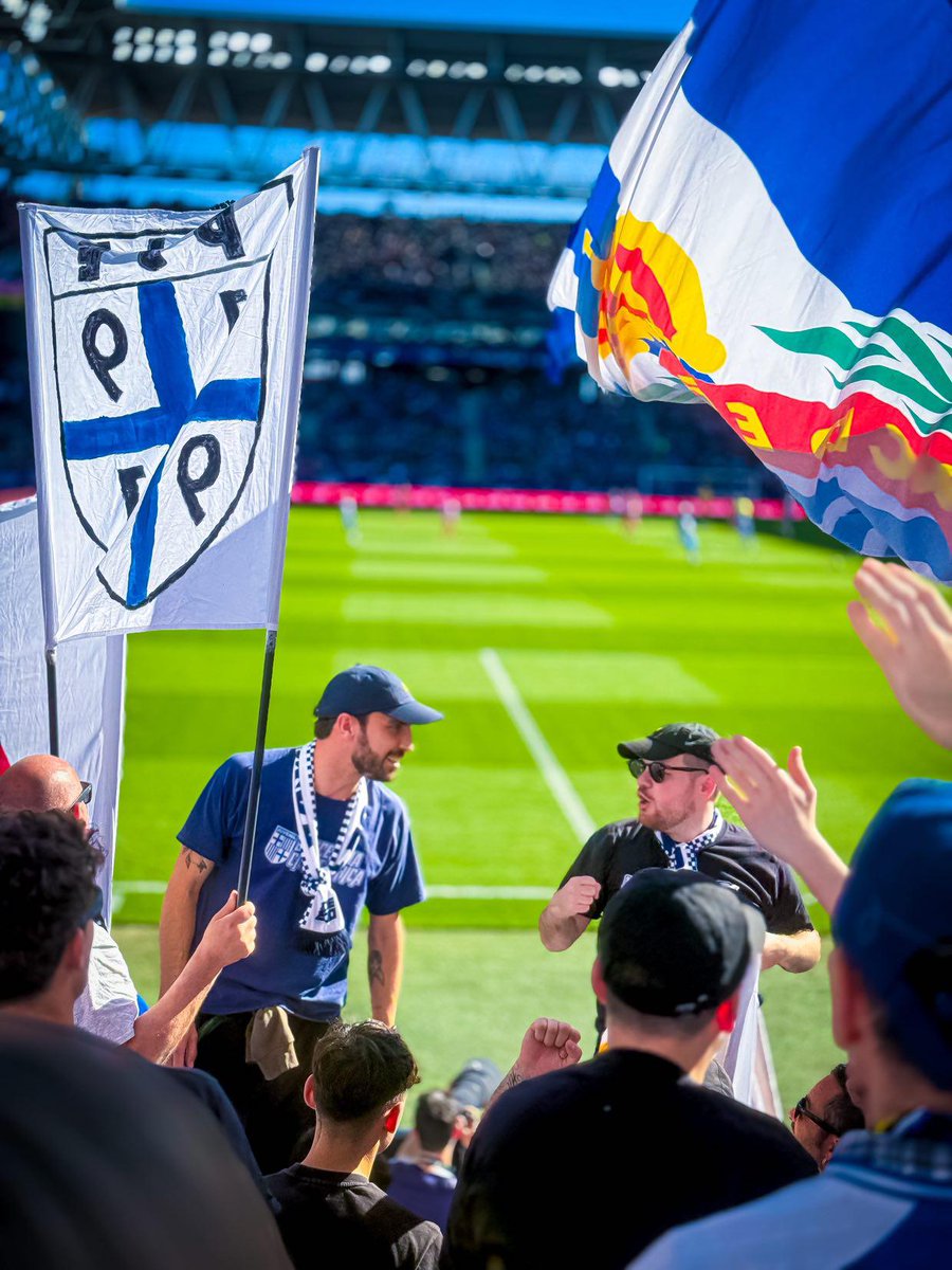 Siempre de cara. 
El fútbol se ve en casa 📺
#RCDE