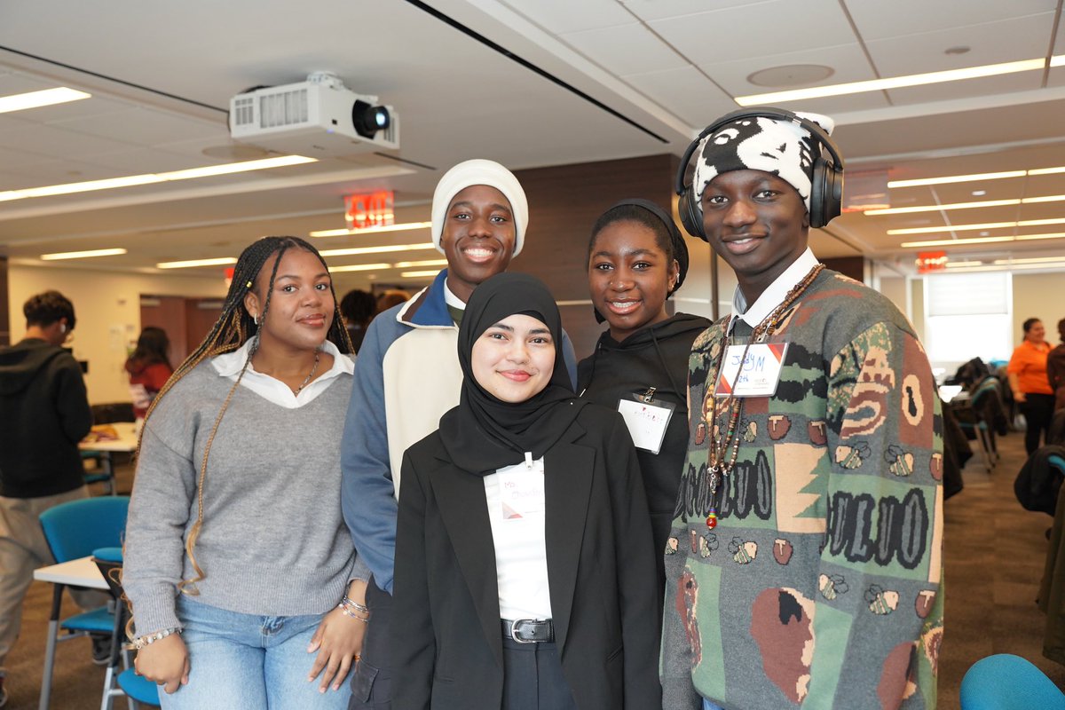 The 2025 Spring Training Camp season has officially come to a close! Seniors passed the Peer Leader torch to their juniors, readying them as they brainstormed and planned their final campaign. 

Learn more about how our Spring Training Camps unfolded: peerforward.org/senior-peer-le…