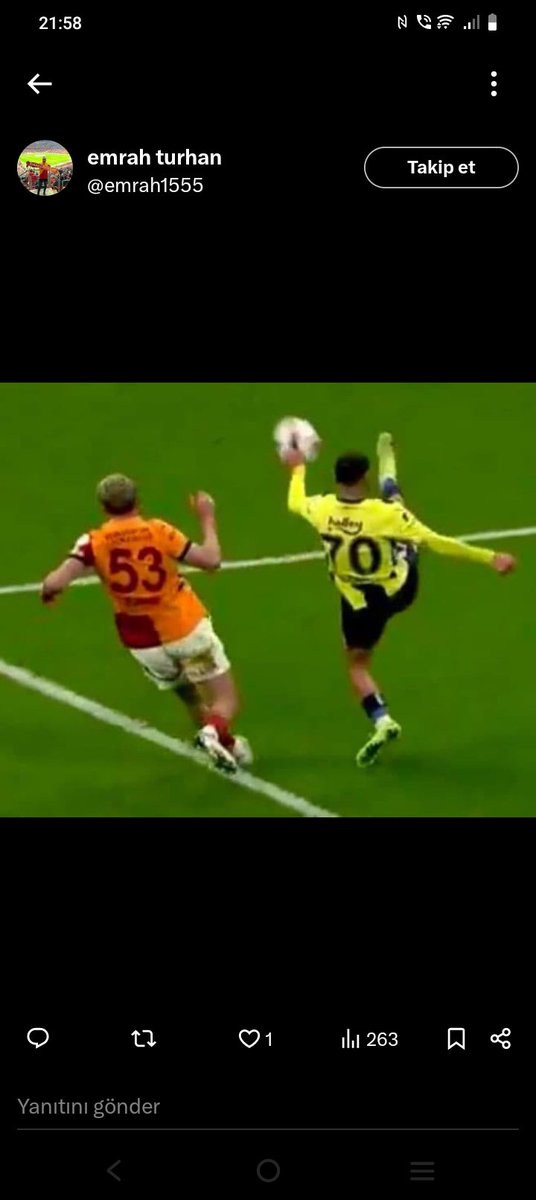 k_erhan77's tweet photo. @v4fenerbahce Bu pozisyonu hatırladın mi la profesyonel istanbul çocuğu, o zaman da penalti dedin mi lig macinda, bu pozisyona penalti demeyenle konusulmaz hangi takimli oldugu önemli degil dedin mi,  GS nin penaltısını vermediler dedin mi yoksa oyna devam ne penaltisi aglamayin mi dedin? https://t.co/KL61sABRxa