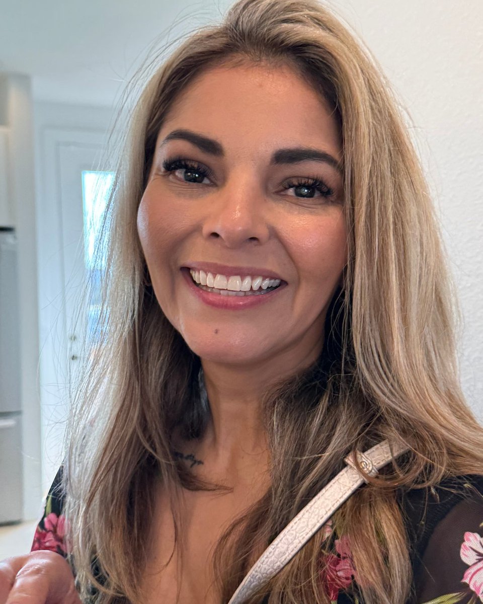 AzuriRealty's tweet image. It’s Fun at Work Day, and here at Azuri, we know how to mix business with a little bit of play! 🏡💼 

Because, who says work can’t be fun? 😎✨ #FunAtWorkDay #AzuriGroup #TeamVibes #WorkHardPlayHard #AustinRealEstate