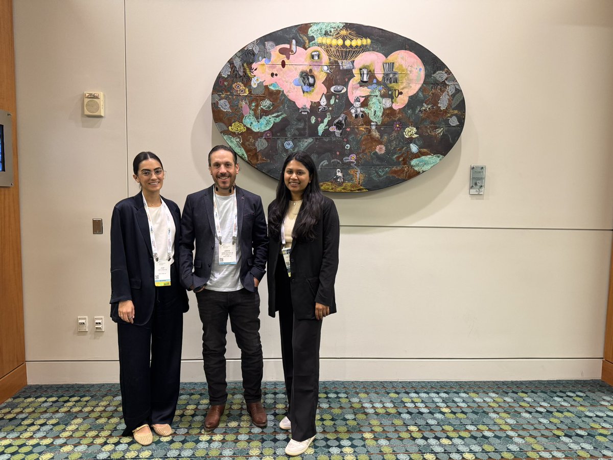 ramitagowda's tweet photo. Had a blast at #SIR25NASH presenting our work with n-BCA in PAE. Grateful to have an amazingly supportive A-team! Can’t for Toronto! #VIR #justglueit @bonesz @MountSinaiIR @SIRspecialists https://t.co/nOAIyZ7w3v