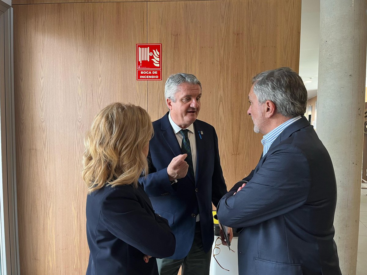 🔵 En el #DíaMundialDelAutismo acompañamos a <a href="/asteautismo/">ASTEAUTISMO</a> en el acto ‘El Autismo bajo otra mirada’ que ha tenido lugar en el Espacio Alma

💙 Una mesa de experiencias en la que personas de distintos ámbitos hemos conocido y compartido aprendizajes y conocimientos sobre el TEA