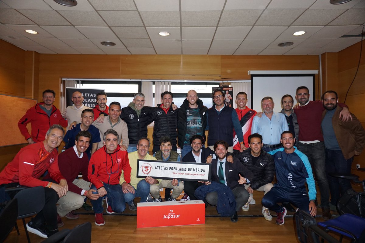 📸 | ¡Éxito total en la Charla-Coloquio con Jorge González! Una jornada inspiradora llena de aprendizaje, buenos consejos, reflexión y grandes momentos. 

¡Gracias a todos por ser parte de esta experiencia! 

<a href="/aapmerida/">Atletas Populares de Mérida</a>