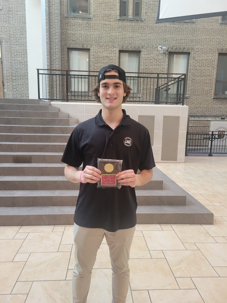 Two players earned our Varsity team Facta Non Verba (actions, not words) Award for the 2024-25 season.

Congratulations to Gabe Sotak and Dylan Fansler!