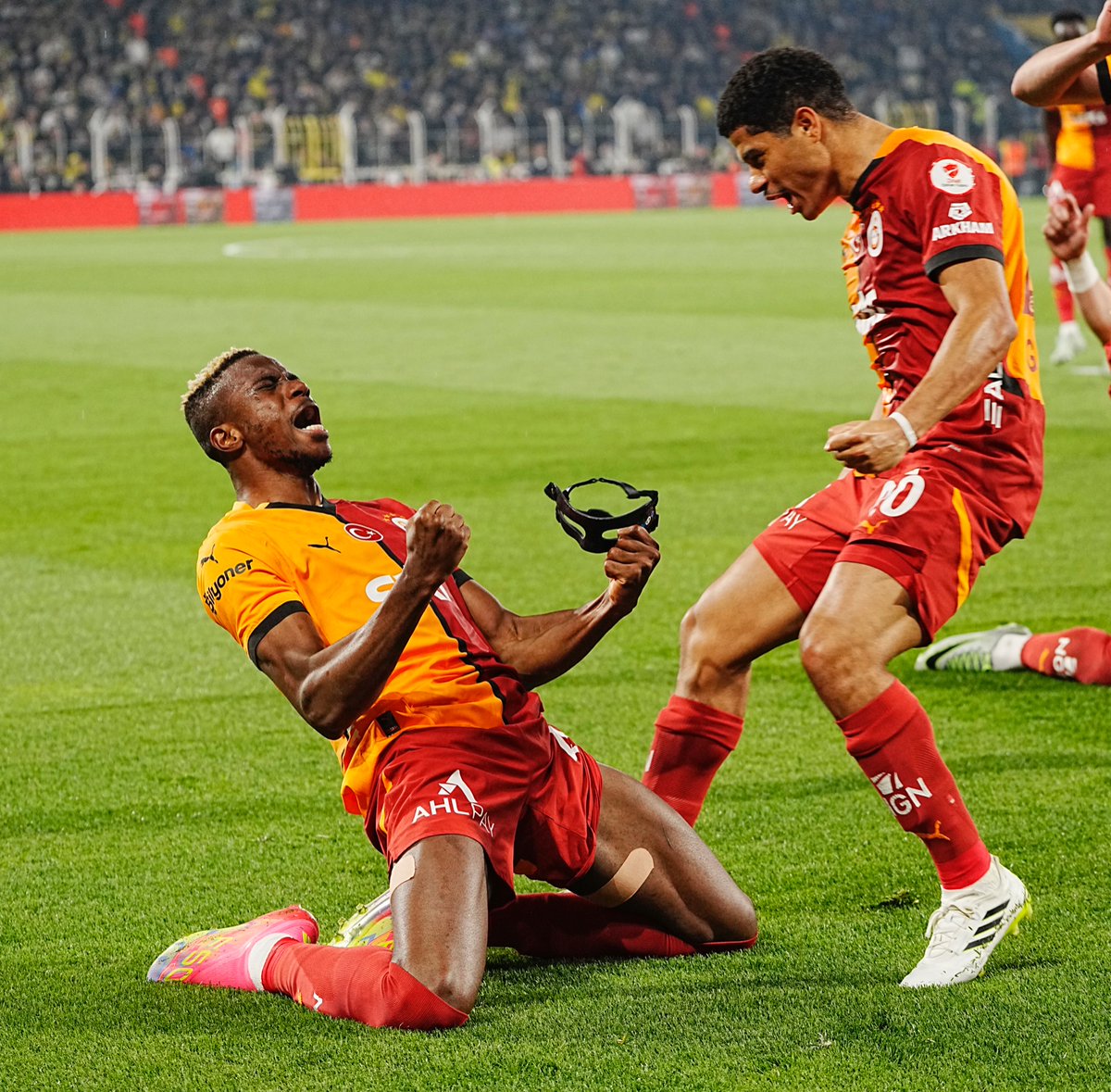 𝗗𝗢𝗠𝗜𝗡𝗔𝗧𝗜𝗢𝗡.