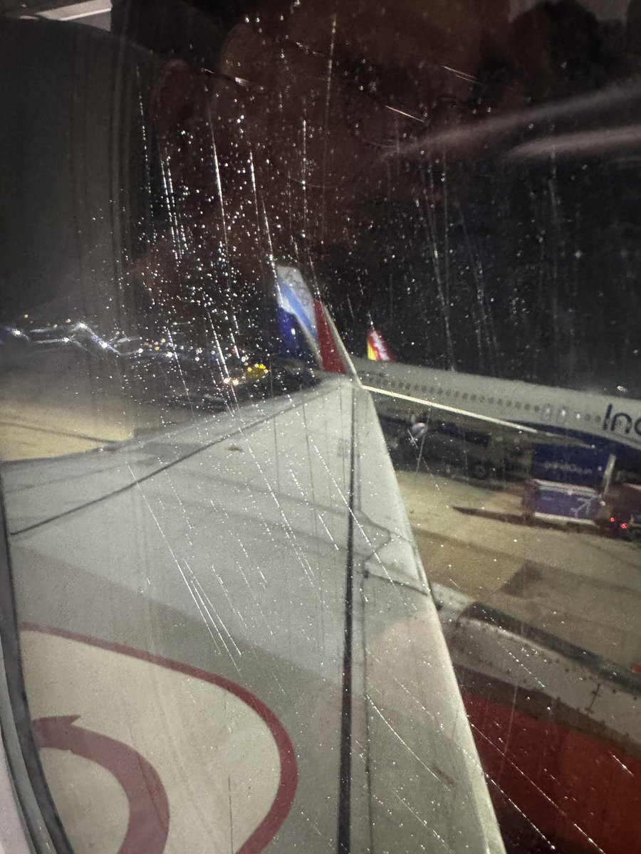 JalpanU's tweet photo. @VietjetIndia … what are we still doing in Ahmedabad? The flight (VJ-1926) which already delayed due to some maintainance .. then why did you allow boarding ? What about my connecting flight? I also similar article of news paper few days ago on same issue #pathatetic #vietjet https://t.co/ZXwON73AxF