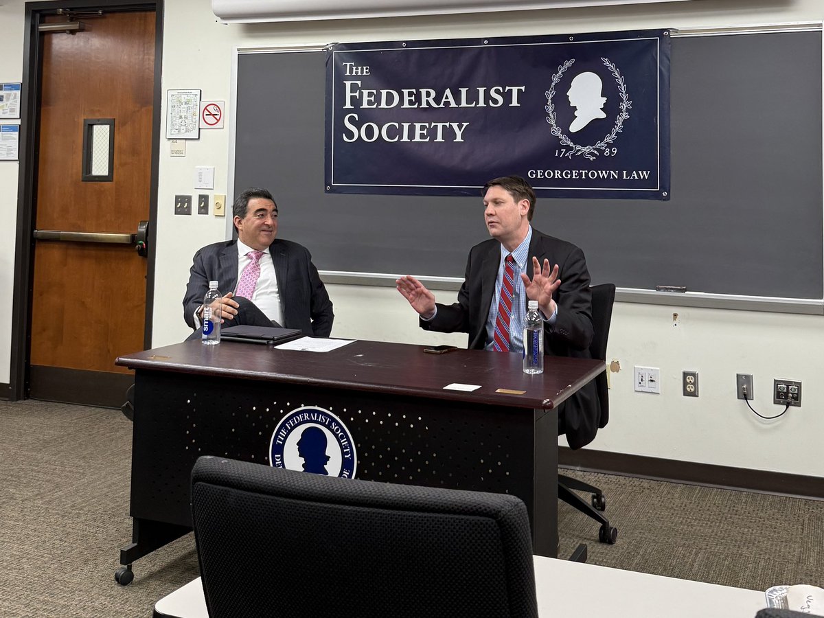 Does life as a trial lawyer beat life as an appellate lawyer? Attorneys Mike Williams of <a href="/Kirkland_Ellis/">Kirkland & Ellis</a> and Jonathan Brightbill of <a href="/WinstonLaw/">Winston & Strawn LLP</a> spoke to that question this afternoon. We think it’s still up for debate!