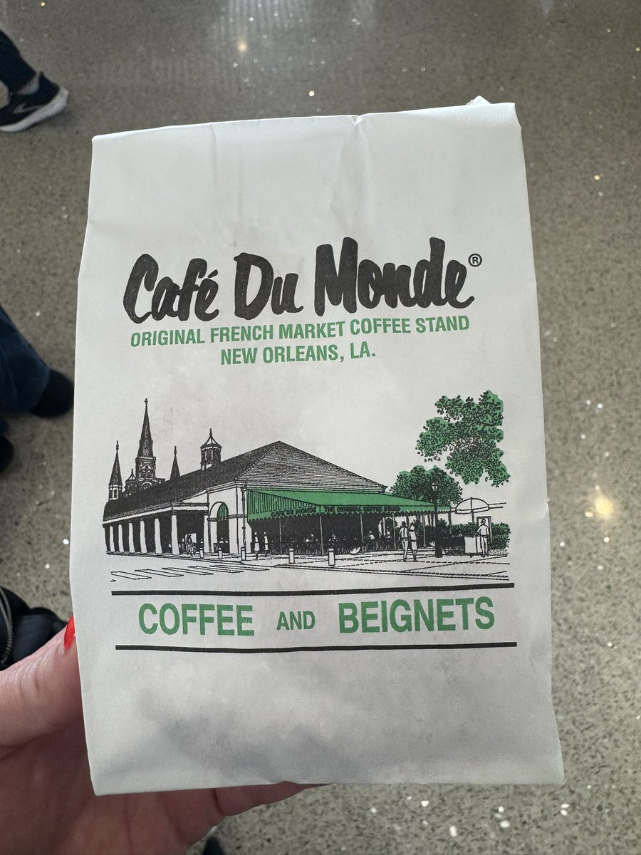 Standing room only! Great discussion about management of abnormal liver tests in primary care.

Also great first visit to New Orleans. Got my beignets! 😋❤️