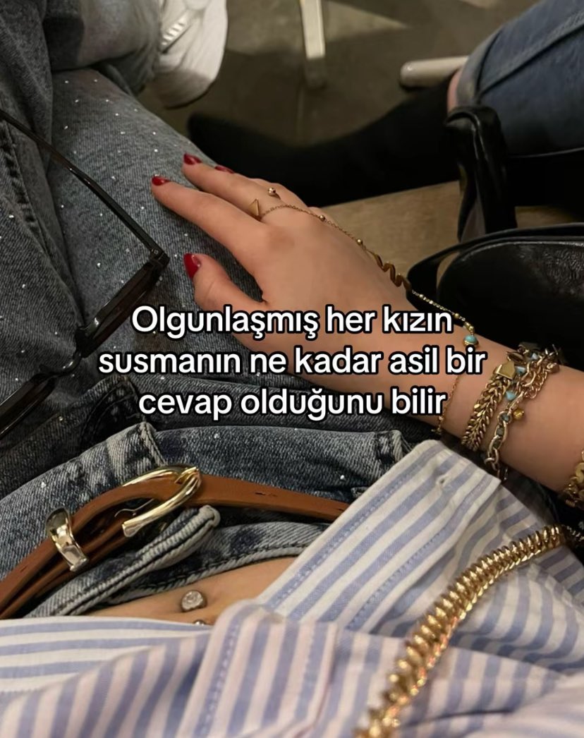 Alya (@alyareckles) on Twitter photo 