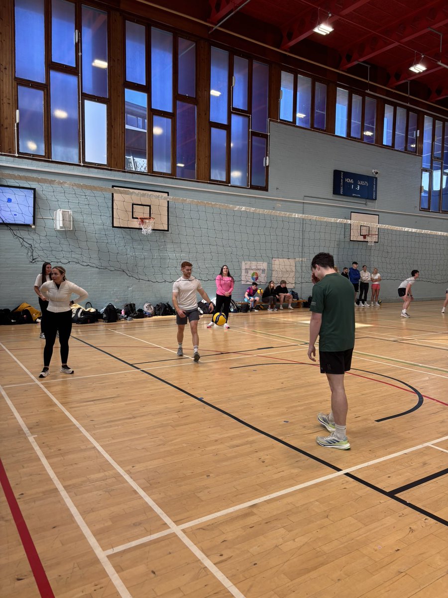 karenmunro28's tweet photo. And that’s a wrap, our annual volleyball tournament to end PECP3! Well done year 3 👏👏👏 https://t.co/GxBhsVhwp9