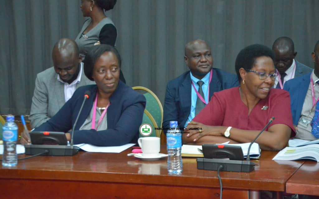 Robert Kalyesubula,MD, FISN(USA), PhD-FRCP(London) (@rkalyes1) on Twitter photo 🇺🇬| <a href="/Parliament_Ug/">Parliament of Uganda</a> learnt that <a href="/MulagoReferral/">Mulago National Referral Hospital</a> got allocated Shs17.756Bn for the purchase of Medical Supplies to treat the rest of Ugandans for the full year in 2025/26, yet <a href="/URAuganda/">Uganda Revenue Authority</a> has been given Shs18.2Bn for the purchase of medicines for its staff for the same year! 🇺🇬| <a href="/Parliament_Ug/">Parliament of Uganda</a> learnt that <a href="/MulagoReferral/">Mulago National Referral Hospital</a> got allocated Shs17.756Bn for the purchase of Medical Supplies to treat the rest of Ugandans for the full year in 2025/26, yet <a href="/URAuganda/">Uganda Revenue Authority</a> has been given Shs18.2Bn for the purchase of medicines for its staff for the same year!