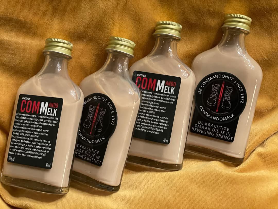 commandohut's tweet image. Ja hoor, eindelijk! Jaren is het ‘onder het radar’ gebleven: Commandomelk❣️ Hèt grote geheim zal dit jaar voor het eerst in een handig klein flesje voor € 7,50 te koop zijn in de Commandohut waar iedereen welkom is,  militairen en burger wandelaars. #4daagsevannijmegen