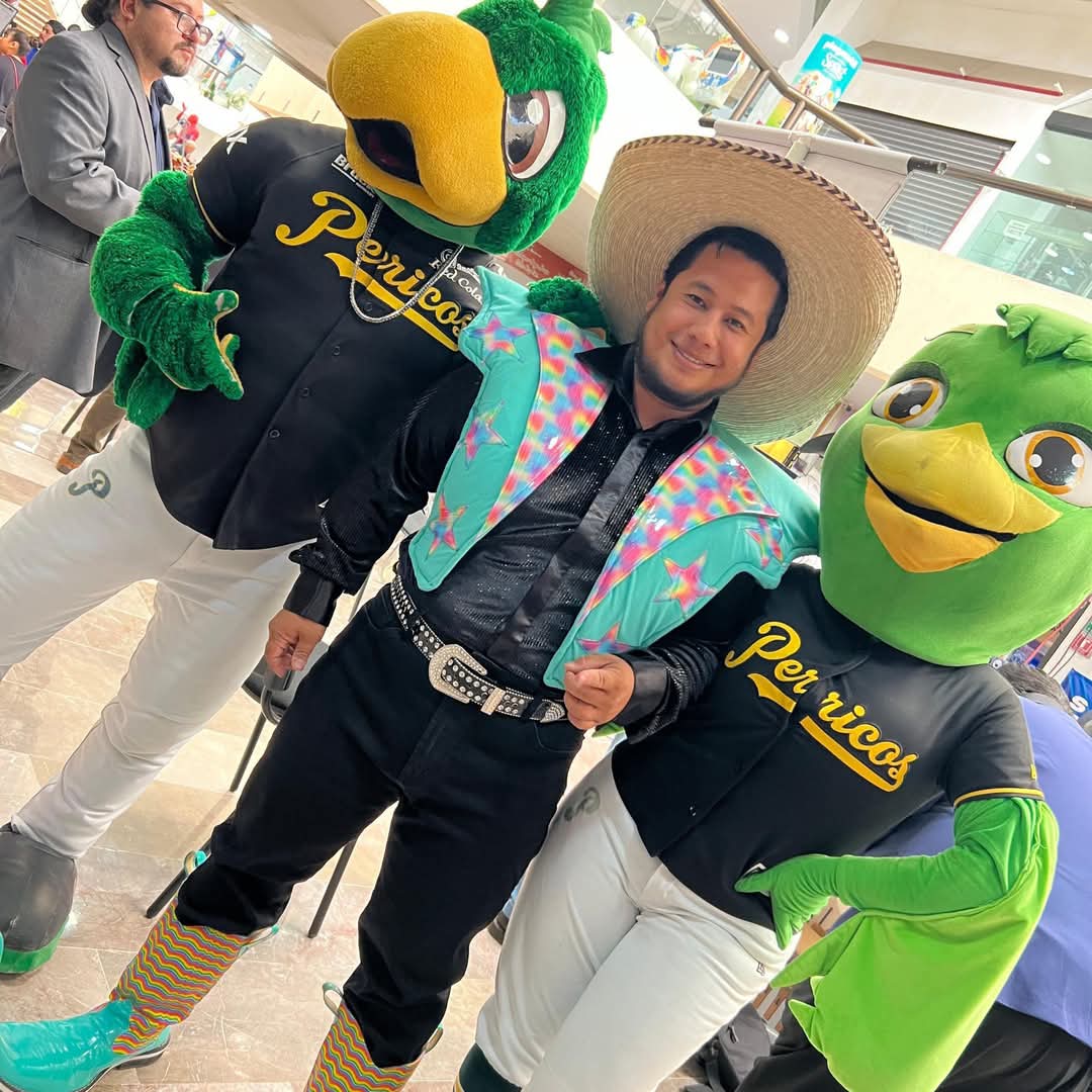 Con <a href="/Pericos_Oficial/">Pericos de Puebla</a> en Galería las Ánimas para el #Tapaton2025 de Banco de Tapitas Puebla Tlaxcala 

Lokerias El Show ❤️ gracias por la invitación! <a href="/bancodetapitas/">🎗 Banco de Tapitas</a> <a href="/jcsantin1/">Parra Pelillos</a> <a href="/AllStaarCircus/">All Staar Circus Center</a>