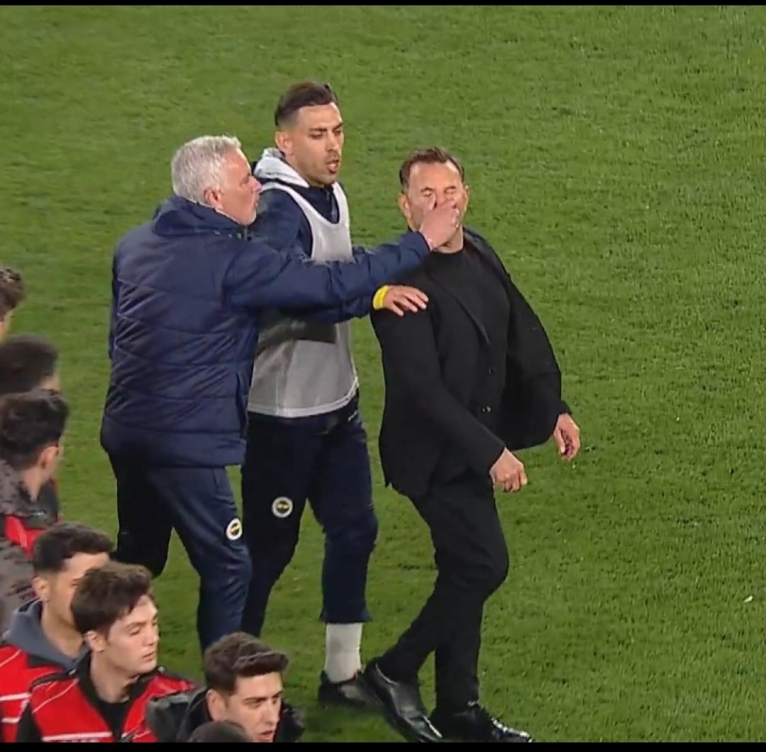 Tüm dünya Morinho nun rezilliğini gördü