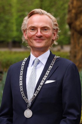 Wouter Kolff (@wouterkolff) on Twitter photo Van harte gelukgewenst aan de heer <a href="/NanningMol/">Nanning</a> (44), momenteel nog burgemeester in de <a href="/Gem_Laren/">Gemeente Laren</a>, met de mooie voordracht voor het burgemeesterschap van <a href="/GemDordrecht/">Gemeente Dordrecht</a>!
De gemeenteraad ziet in hem een authentieke, kundige en benaderbare burgemeester. Toegankelijk, energiek en Van harte gelukgewenst aan de heer <a href="/NanningMol/">Nanning</a> (44), momenteel nog burgemeester in de <a href="/Gem_Laren/">Gemeente Laren</a>, met de mooie voordracht voor het burgemeesterschap van <a href="/GemDordrecht/">Gemeente Dordrecht</a>!
De gemeenteraad ziet in hem een authentieke, kundige en benaderbare burgemeester. Toegankelijk, energiek en