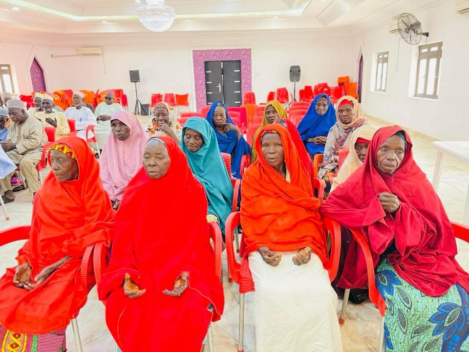 It was a mixed feeling of nostalgia and excitement to host a special reception for my classmates from the Kwankwaso Primary School.

The event was a heartwarming reunion, filled with laughter and exchange of reminisces about our early years. 

I am grateful to them for finding