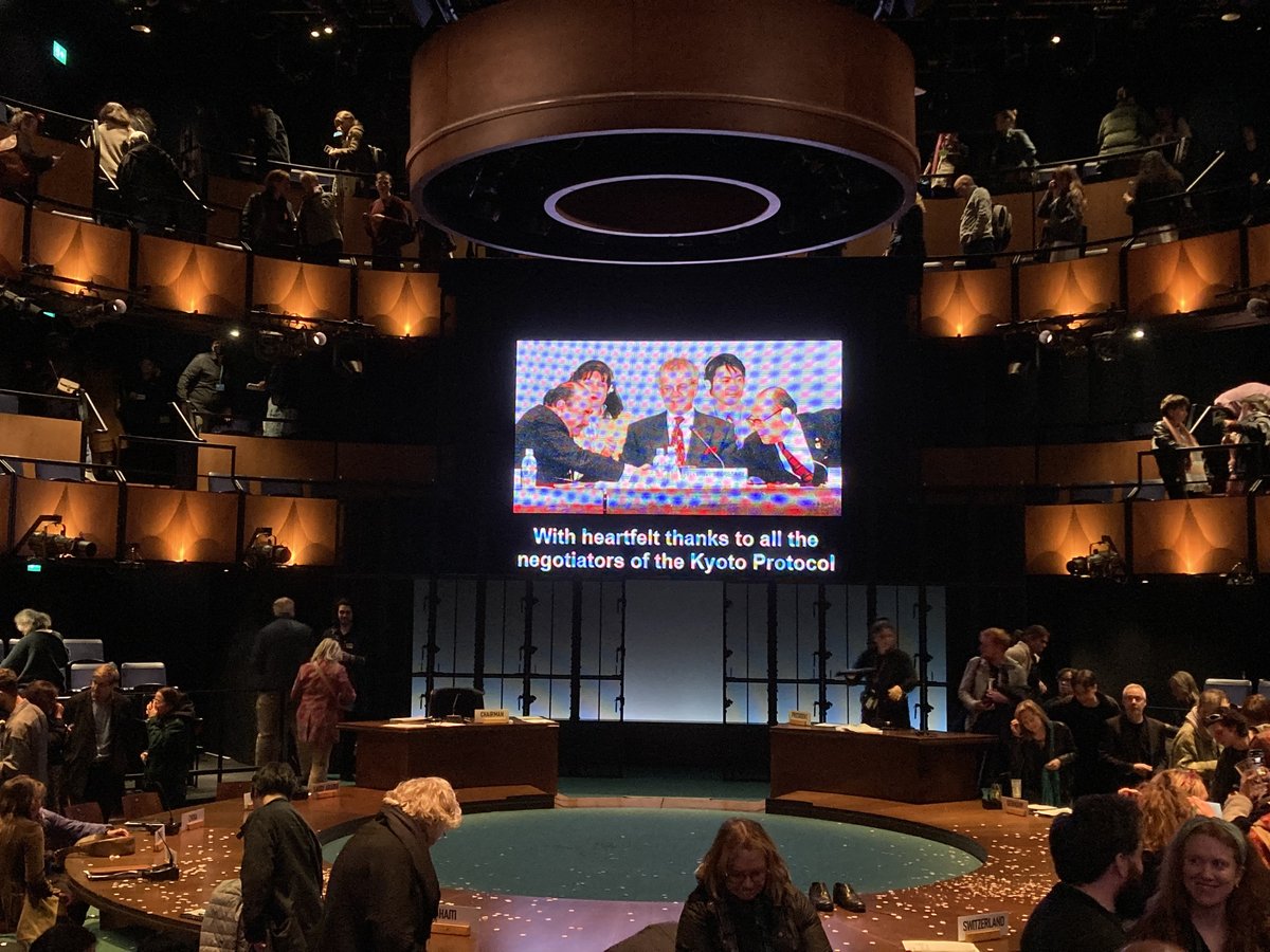 Following their success with The Jungle, #JoeMurphy &amp; #JoeRobertson deliver another hit with #Kyoto—a masterclass in storytelling with a fascinating protagonist.

Under #StephenDaldry &amp; #JustinMartin, the direction is sharp, fast-paced, and utterly compelling—never a dull moment.