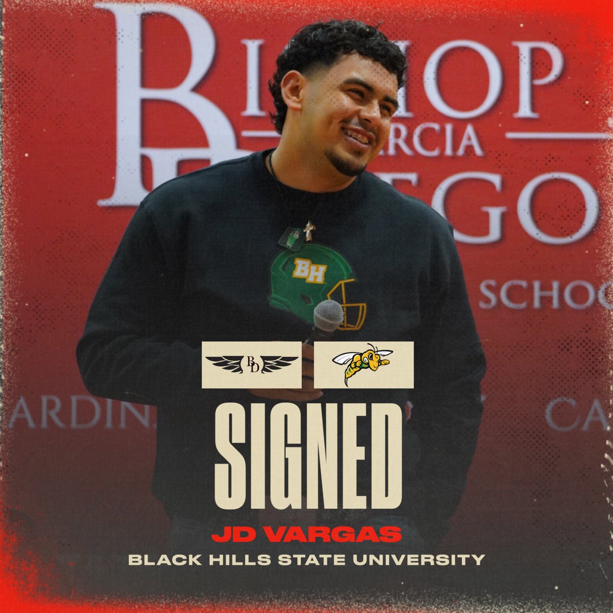 Bishop Diego Football (@bdhs__football) on Twitter photo Congratulations to JD Vargas for signing to play football 🏈 at Black Hills State University 👏 <a href="/BDHS_Athletics/">Bishop Diego Athletics</a> <a href="/TomCrawfordHC/">Tom Crawford</a>
#GoCardinals Congratulations to JD Vargas for signing to play football 🏈 at Black Hills State University 👏 <a href="/BDHS_Athletics/">Bishop Diego Athletics</a> <a href="/TomCrawfordHC/">Tom Crawford</a>
#GoCardinals