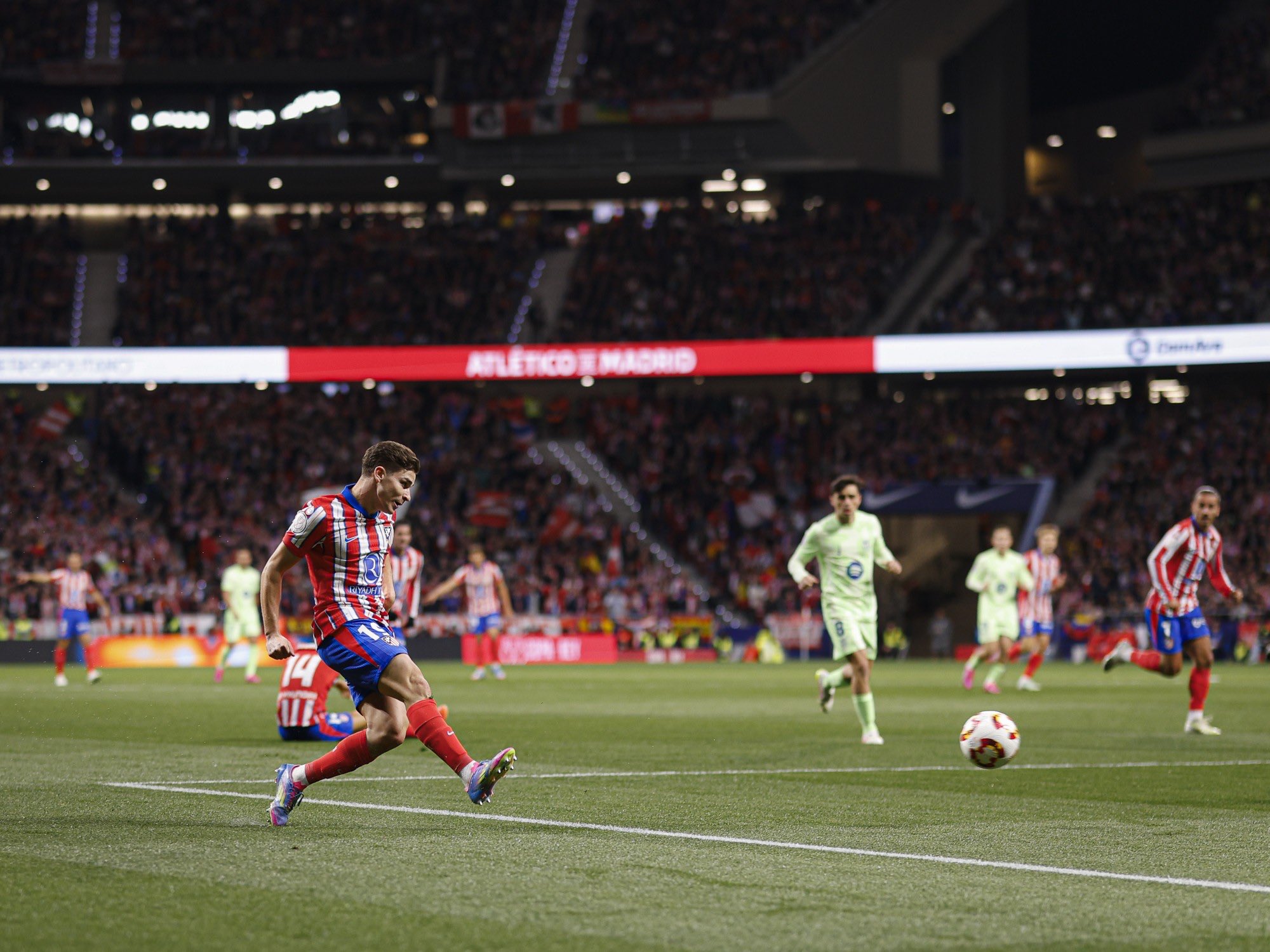 Julian Alvarez, Atletico Madrid vs FC Barcelona, Copa del Rey, semi-final, second leg | sportzpoint.com
