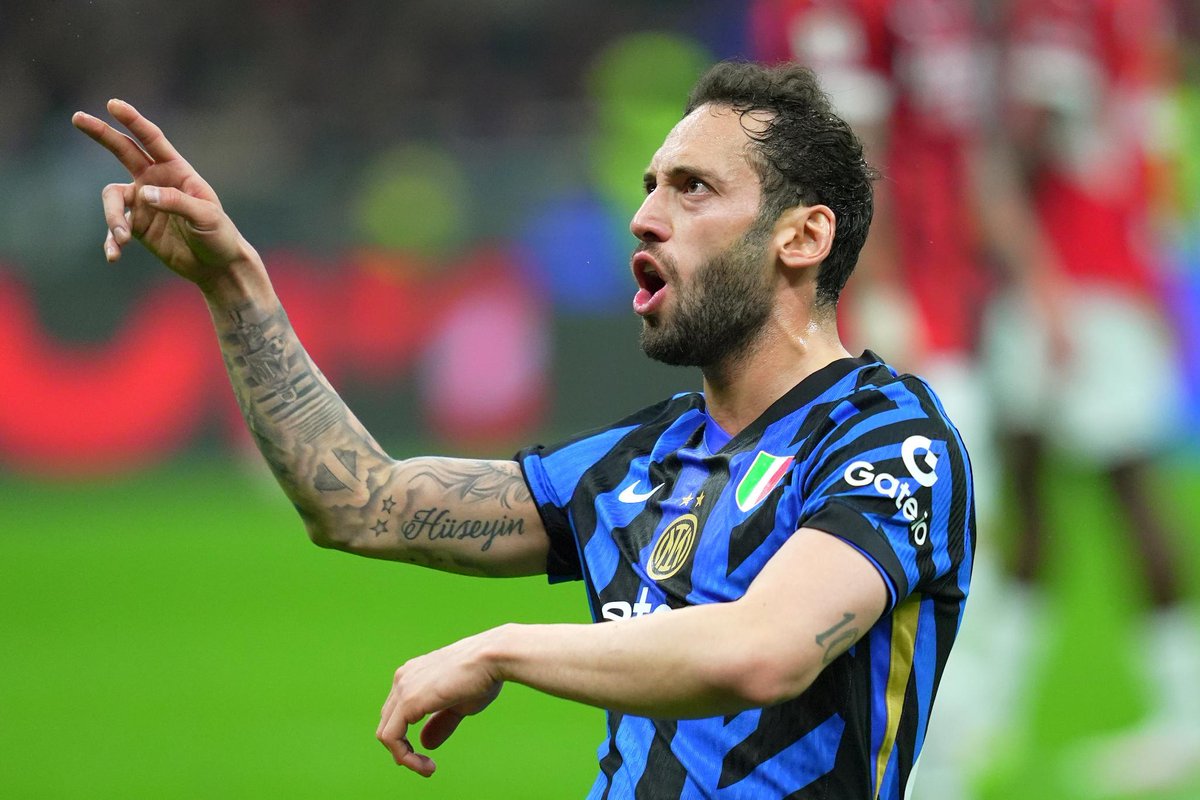 RaiNews's tweet photo. #CoppaItalia, #MilanInter 1-1. Pareggio giusto nell'ennesimo derby stagionale, il 24 il ritorno
#semifinale #andata 

Tutti i dettagli su https://t.co/0Zu6uGYTn2 https://t.co/udtVdyj2dy https://t.co/yYejrW8Wqg
