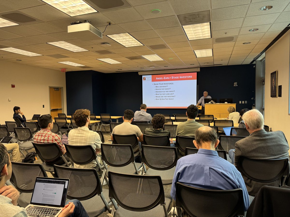 IBB hosts two ongoing seminar series capturing a range of bio-related topics 🥼 Last week, IBB's Amanda Stockton gave a fantastic Breakfast Club seminar. Howard Lubert of Keiretsu Forum gave an insightful talk on raising start-up funding. More events here: research.gatech.edu/bio/events