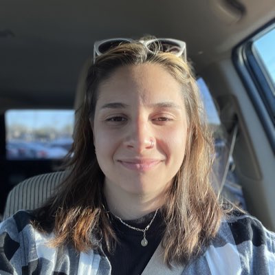 #NewProfilePic
I’m posting on all platforms to promote my artwork. I sell paintings and I’m open for commissions