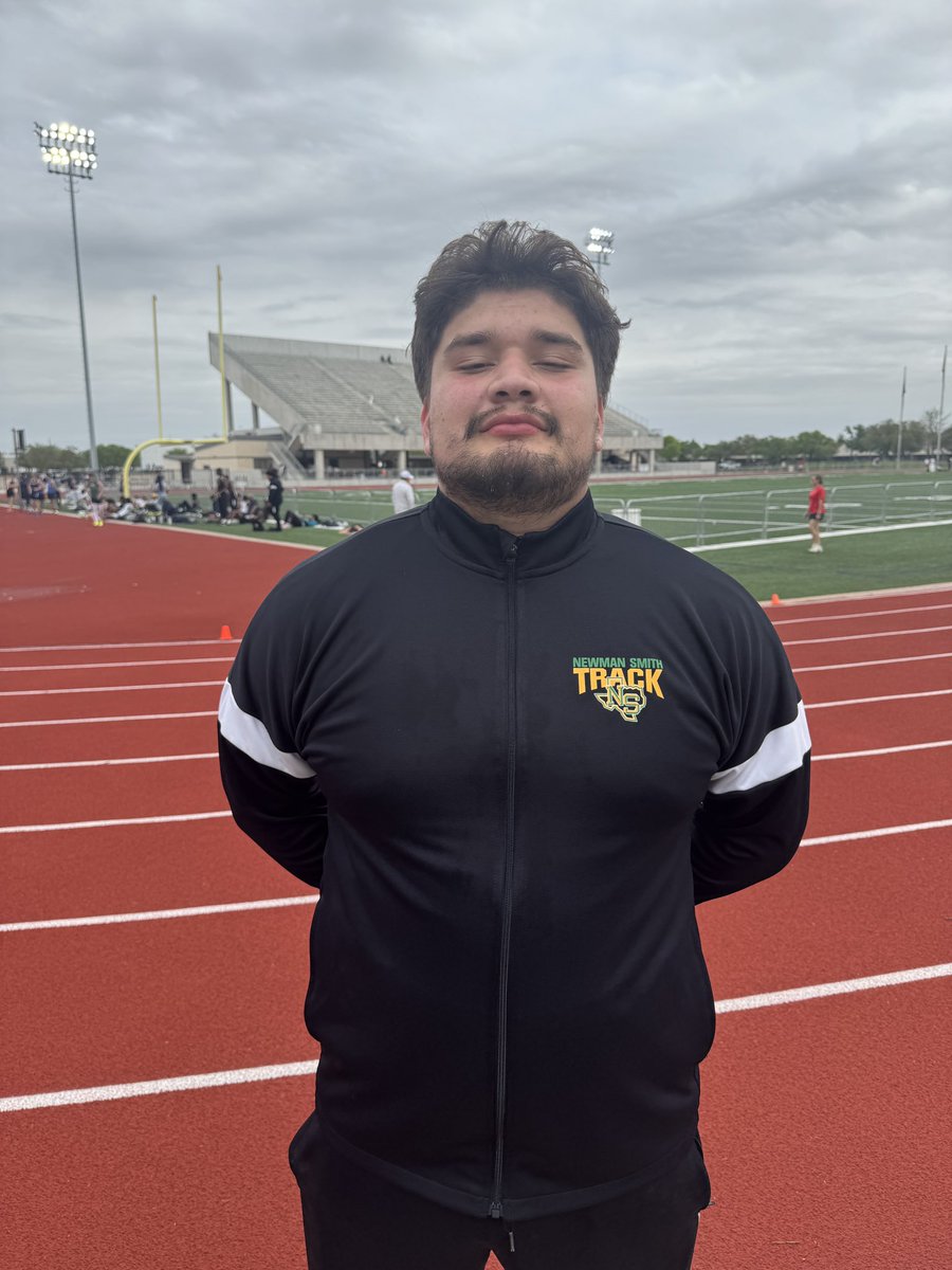 Seniors Going🥇and🥈!!
Jamail Jones is your 🥇District CHAMP in shot put! Alex Segura takes 2nd! Both advancing to Area! #trojantrack