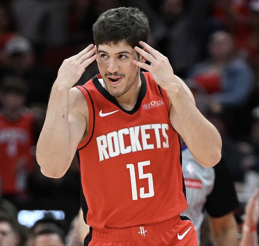 Reed Sheppard is the 4th player in NBA history to have 15+ PTS &amp; 5+ 3PM in under 10 MIN played.