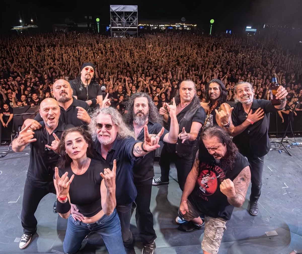 Ünlü Türk metal grubu Pentagram, 6 Nisan’daki konserini iptal ederek bilet iadesi yaptı:

“Herkes için adil ve özgür bir gelecek diliyoruz.”