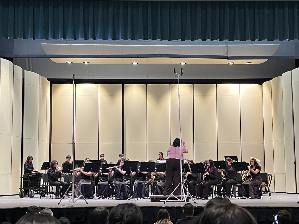Socorro HS Band & Flags tweet media