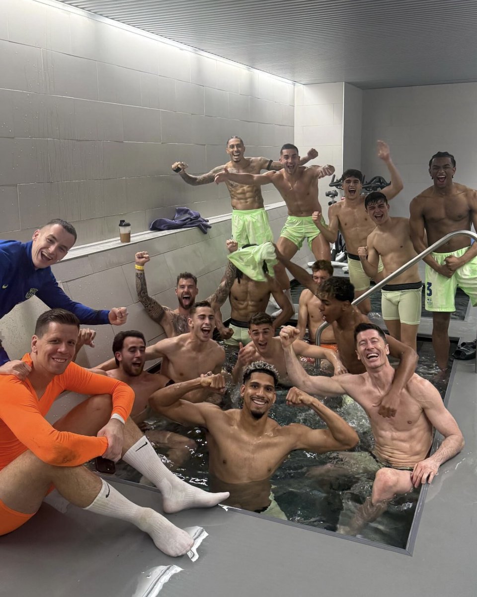 🤩 𝗙𝗔𝗠𝗜𝗟𝗜𝗔 𝗕𝗟𝗔𝗨𝗚𝗥𝗔𝗡𝗔 🤩